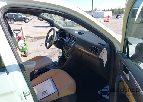 2023 Volkswagen Tiguan 2.0T Se R-Line Black from USA, damaged, VIN 3VVCB7AX6PM098620